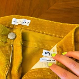 28P - ANN TAYLOR LOFT - CORDUROY MUSTARD PANTS